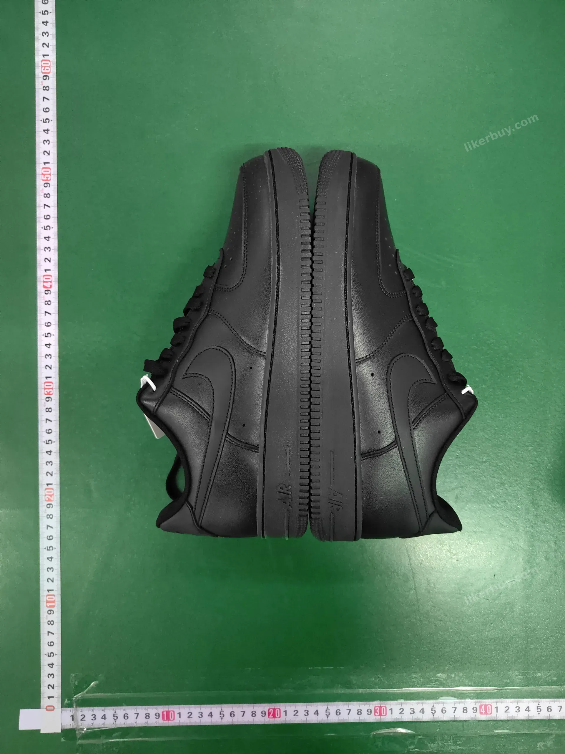 Nike Air Force One product reference 6