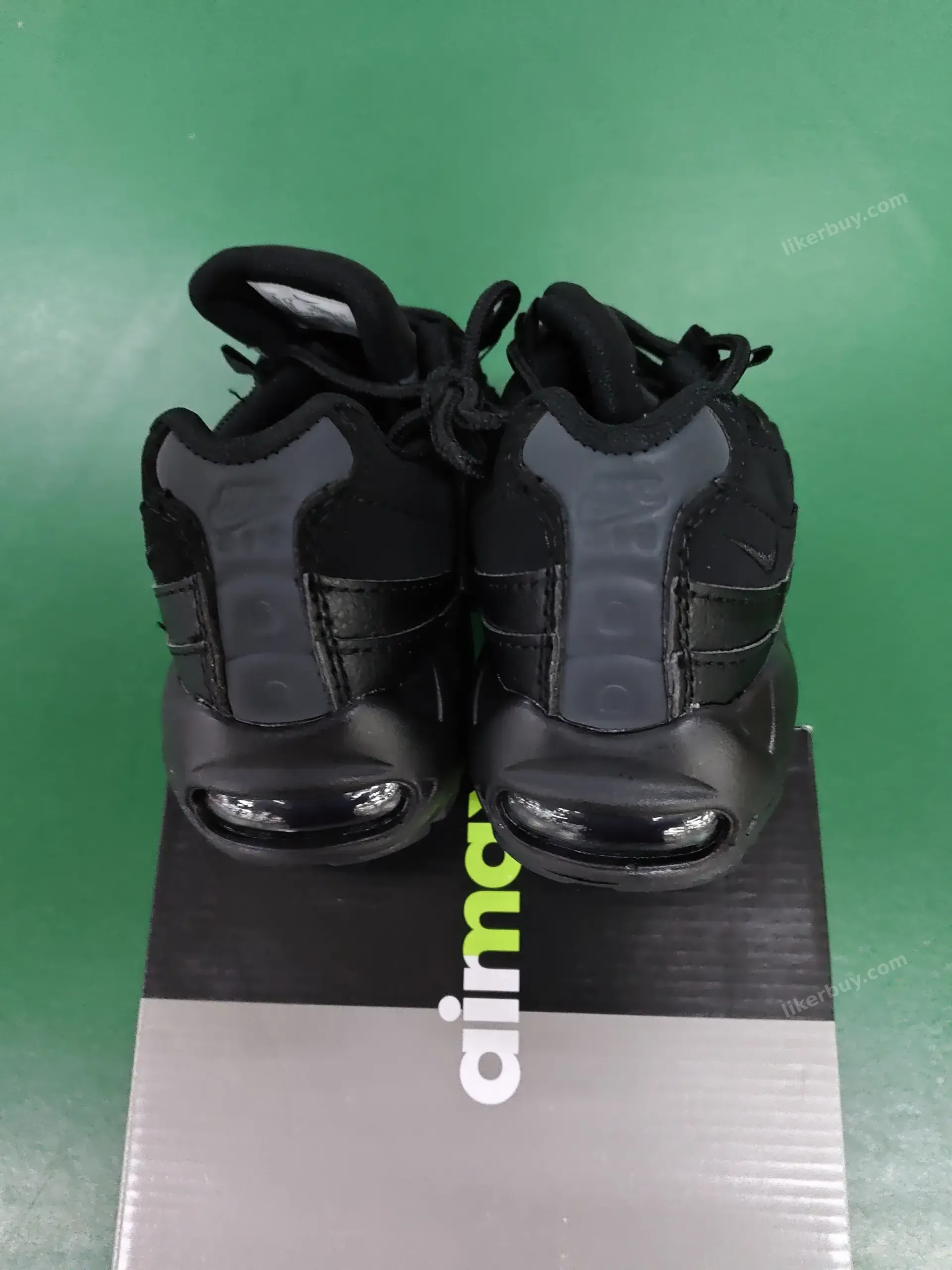 Nike air max95 shoes product reference 7