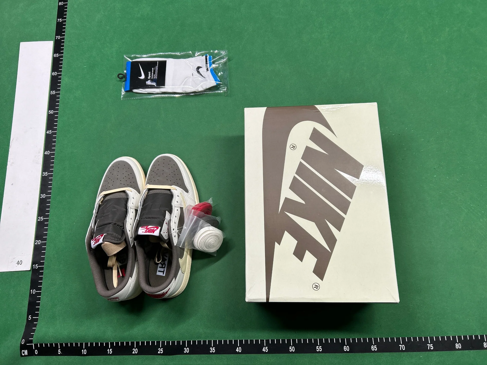 Travis Scott  Nike air Jordan 1 aj1 QC photo