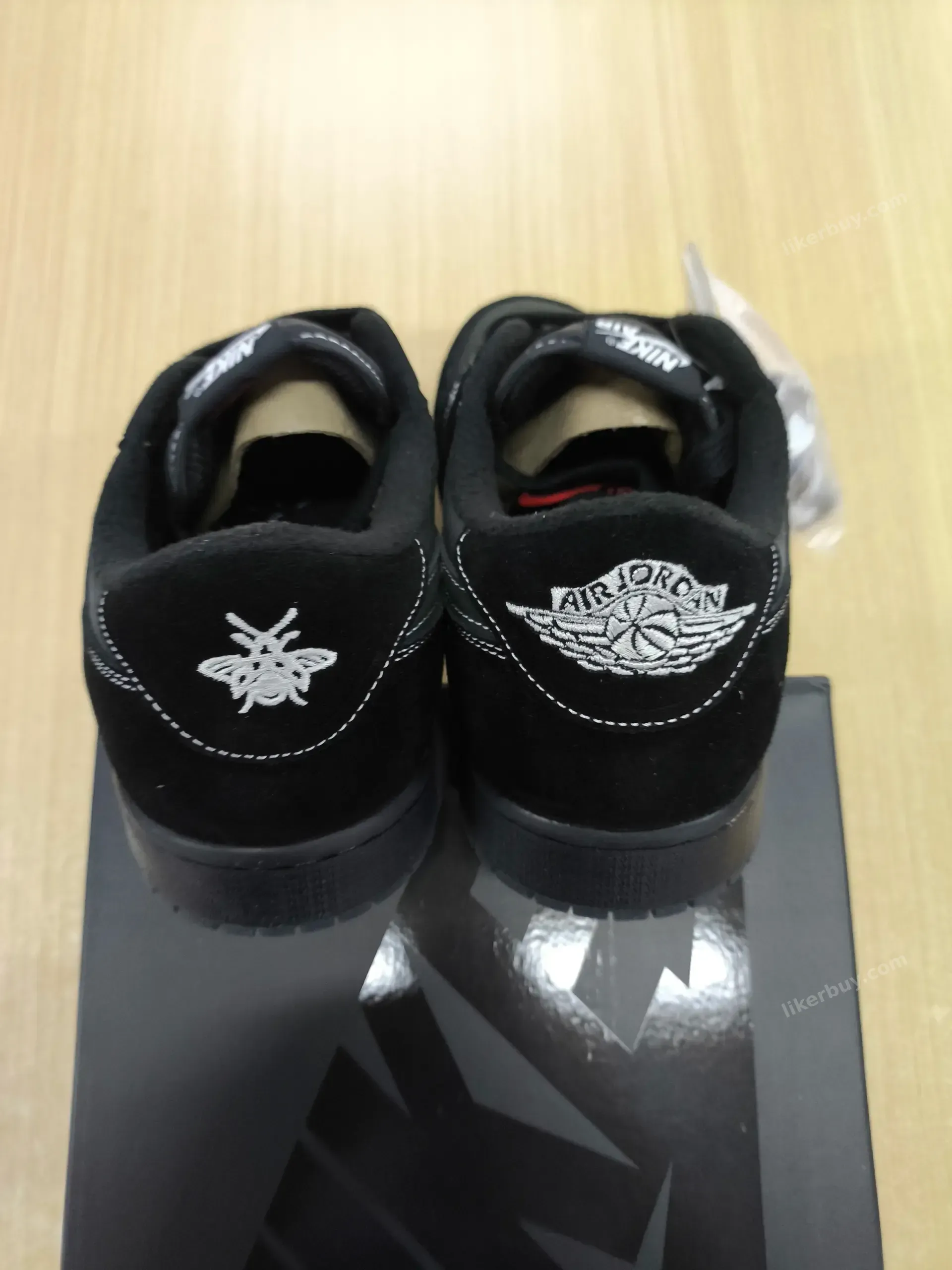 Travis Scott Nike air Jordan 1 aj1 product reference 12