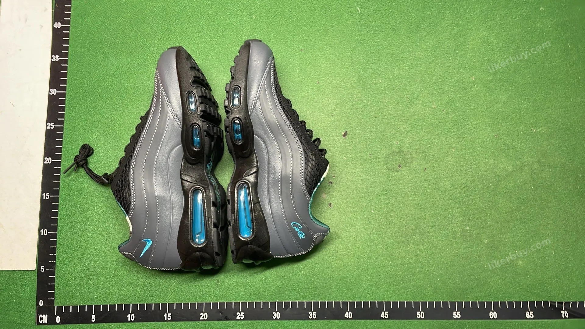 Air Max 95 shoes product reference 3