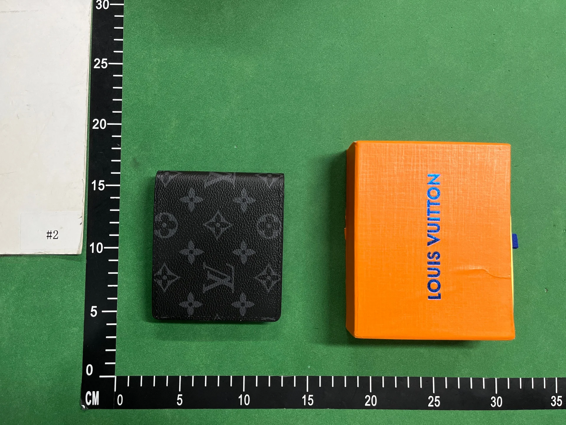 LV fashion wallet QC photo
