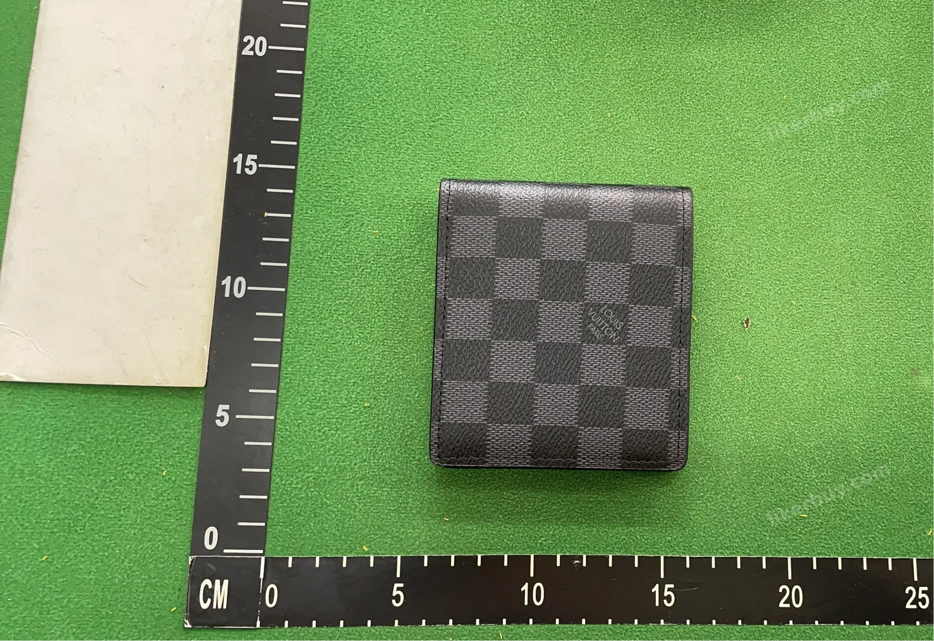 LV fashion wallet product reference 8