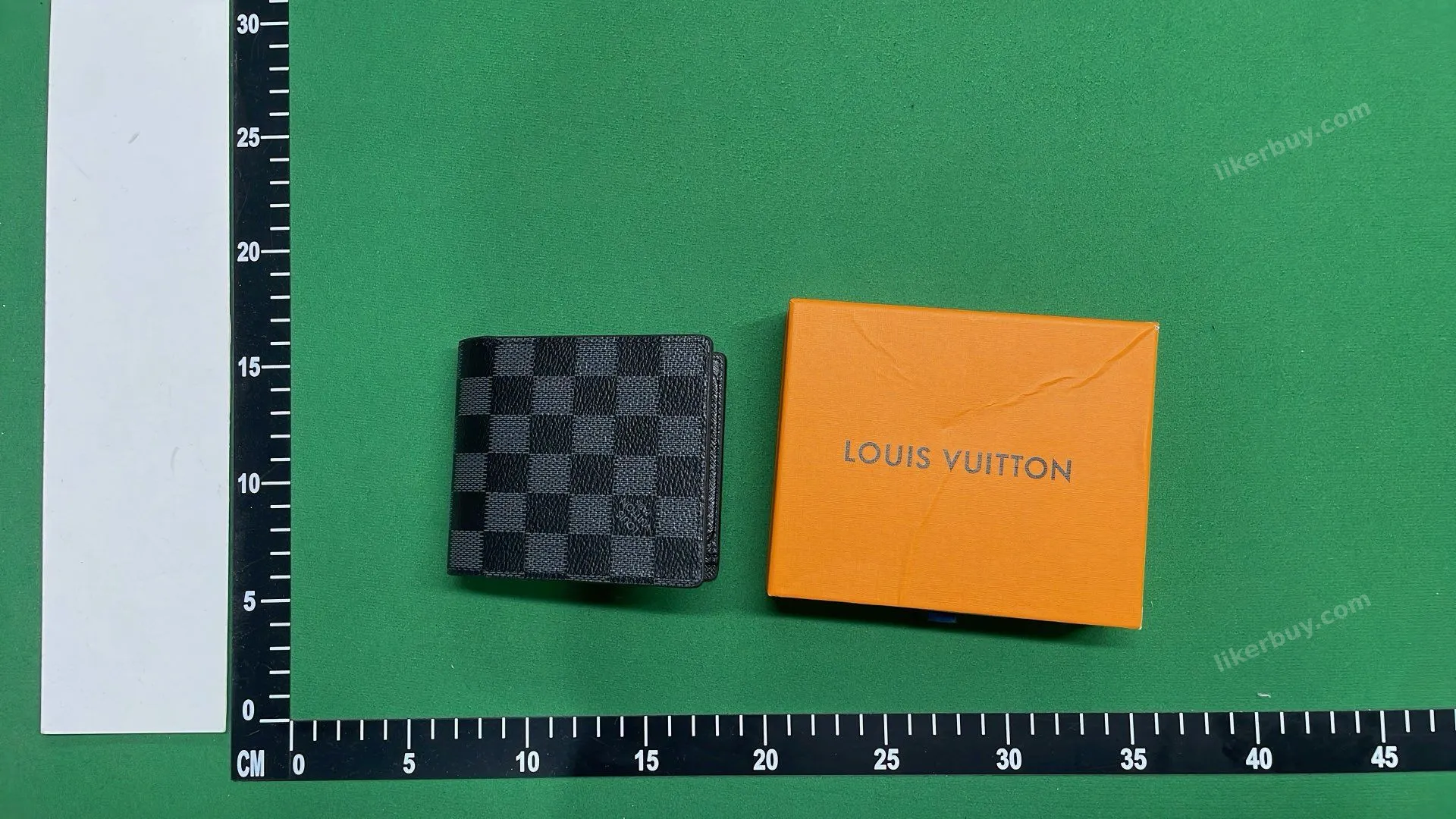 LV fashion wallet product reference 1