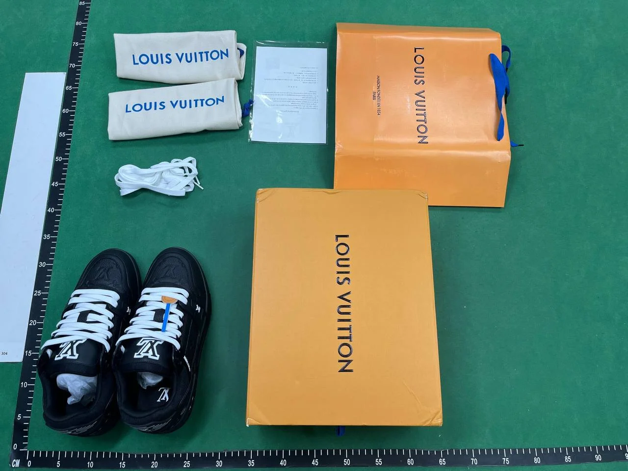 LV SHOES QC photo