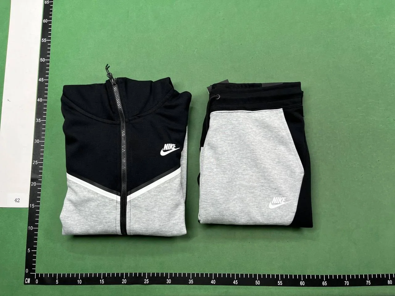 NIKE Tech set QC photo