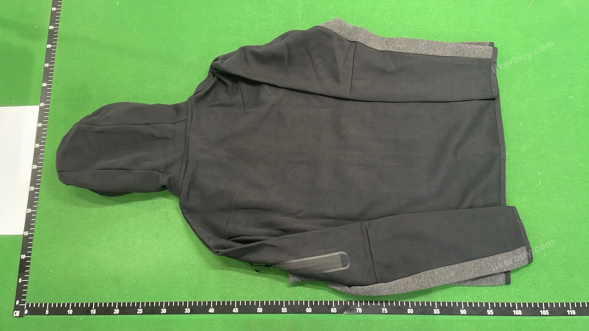 NIKE Tech set product reference 3