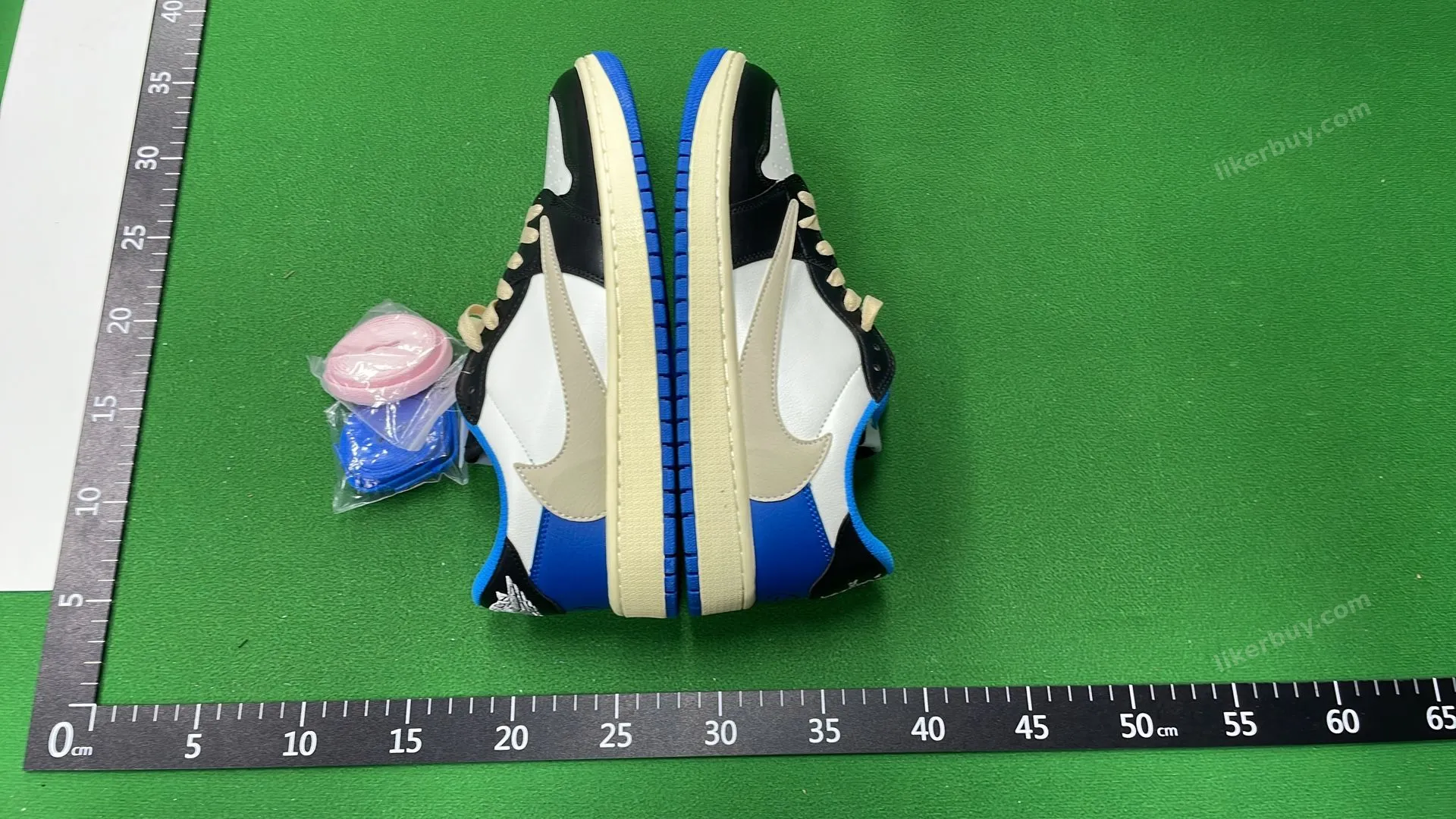 Travis Scott x Nike Air Jordan 1 product reference 2