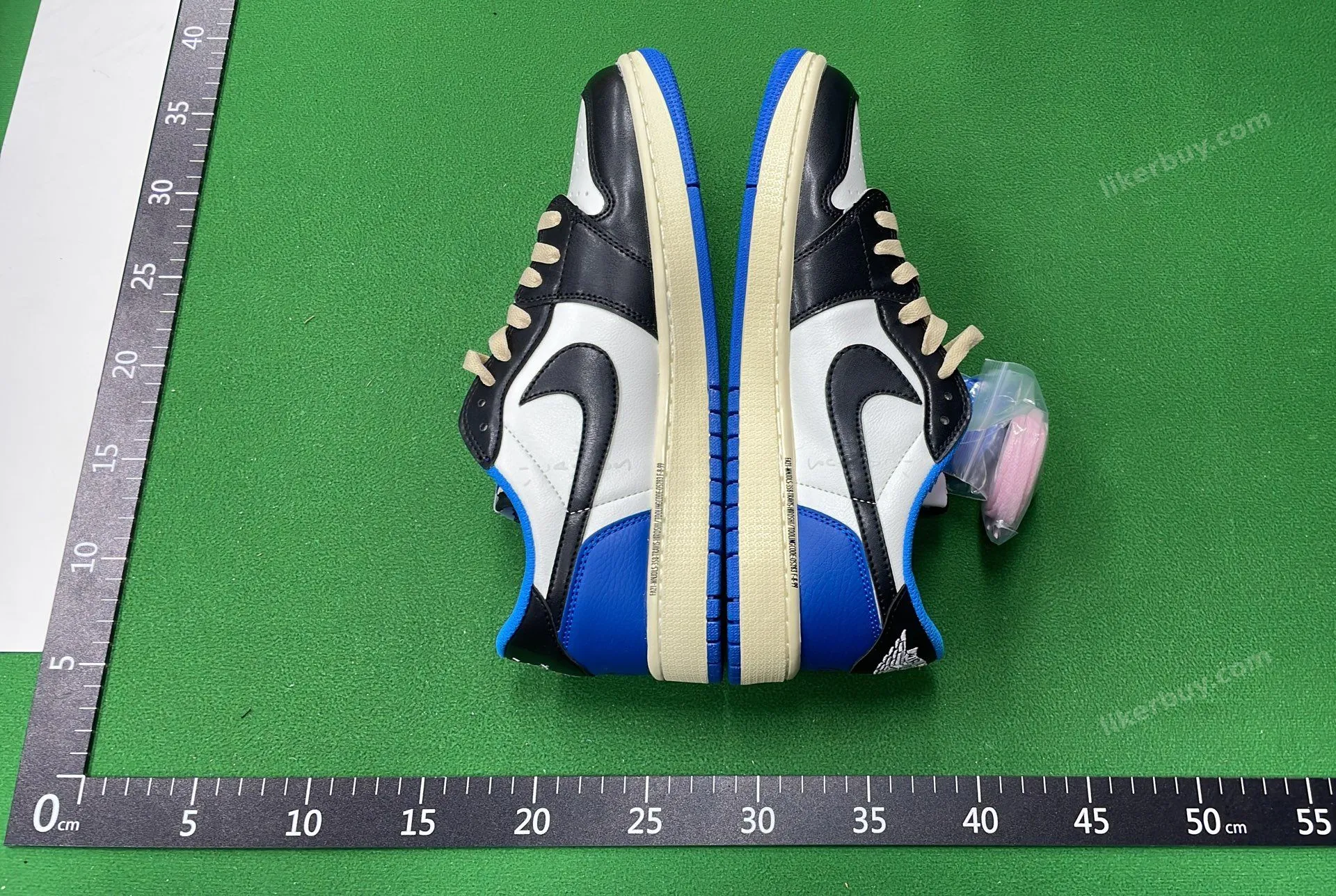 Travis Scott x Nike Air Jordan 1 product reference 3