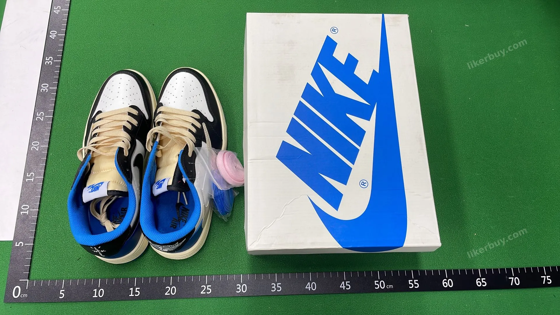 Travis Scott x Nike Air Jordan 1 product reference 6