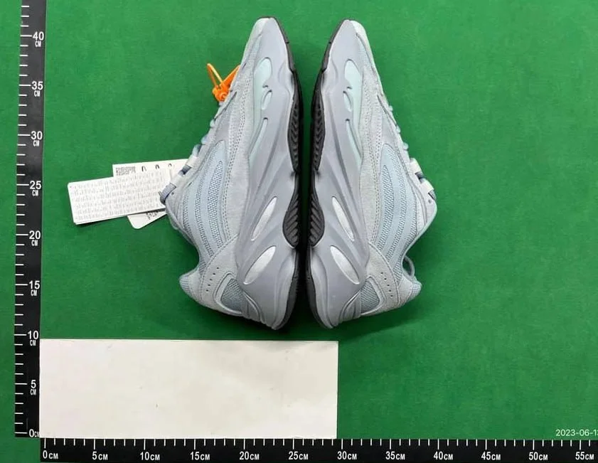 Adidas Yeezy boost 700 QC photo