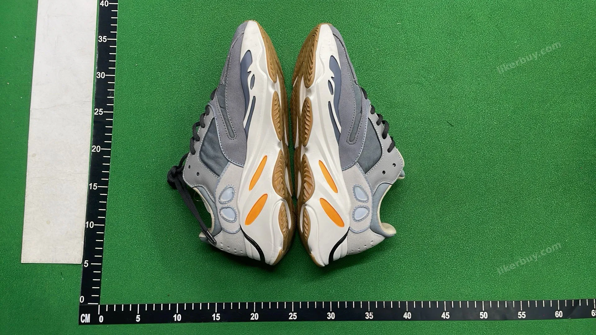 Adidas Yeezy boost 700 product reference 3