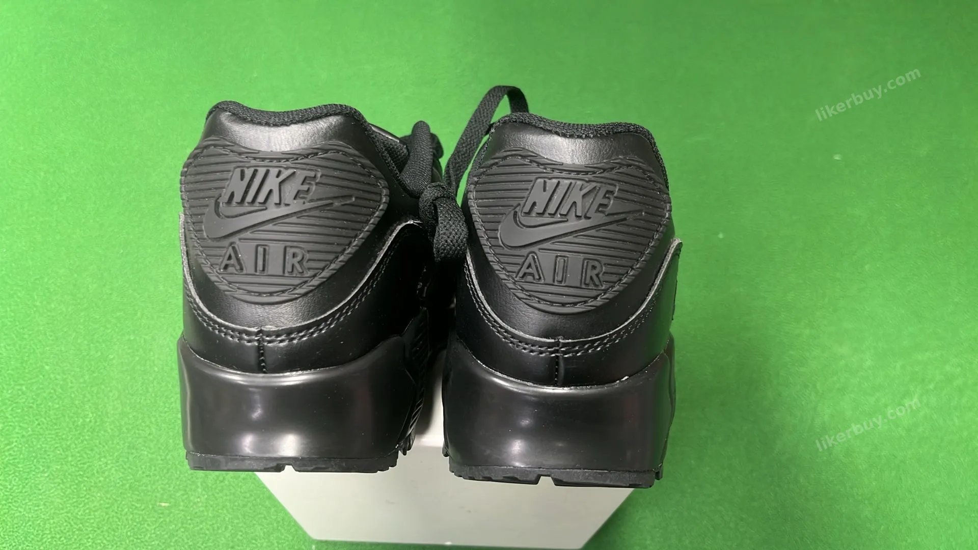 Nike Air Max 90 collection3 product reference 4