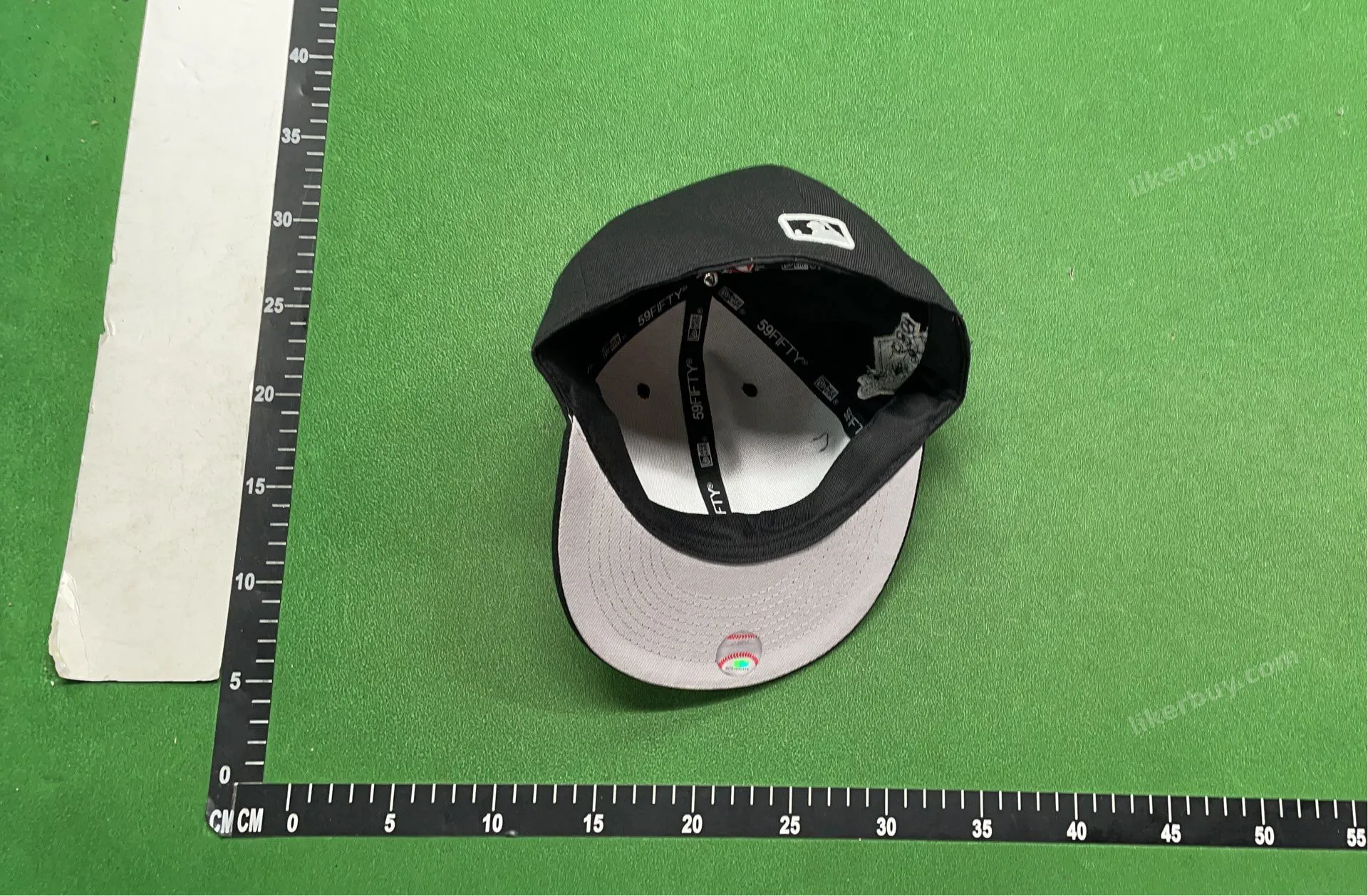 Caps product reference 4