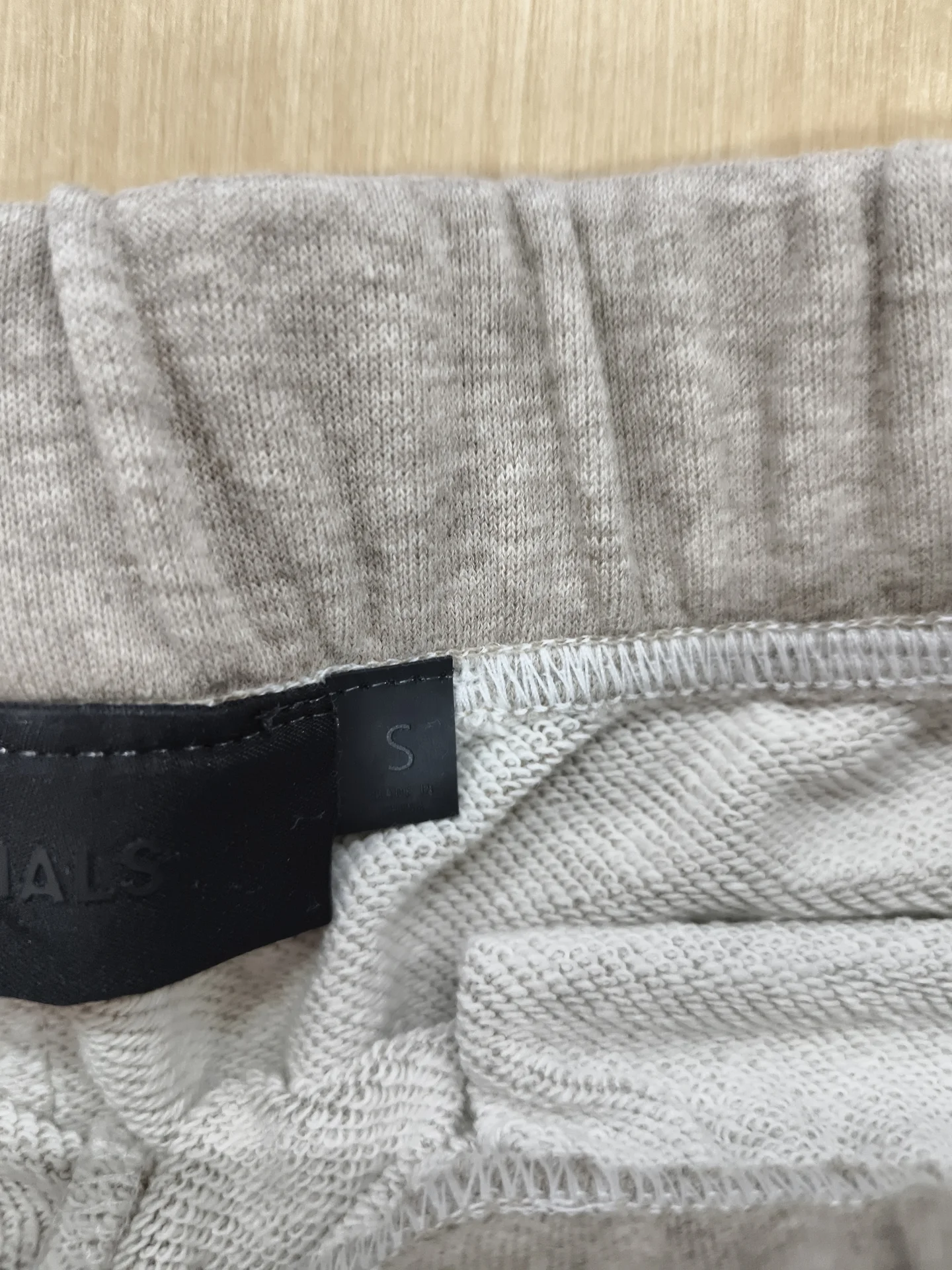 Fear Of God X ESSENTIALS T-shirt 43style QC photo