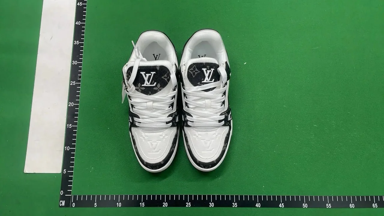 LV Louis Vuitton Trainer Shoes Sneakers QC photo
