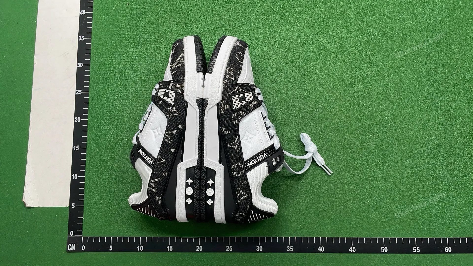 LV Louis Vuitton Trainer Shoes Sneakers product reference 8