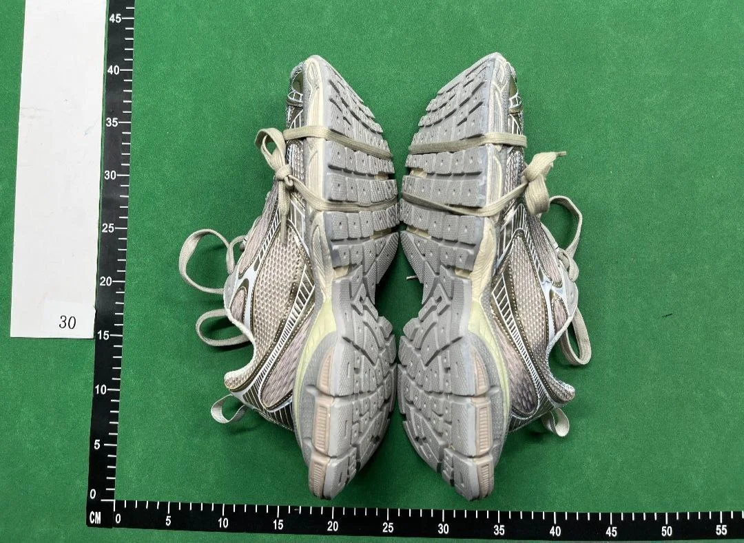 Balenciaga shoes (36 CP) QC photo