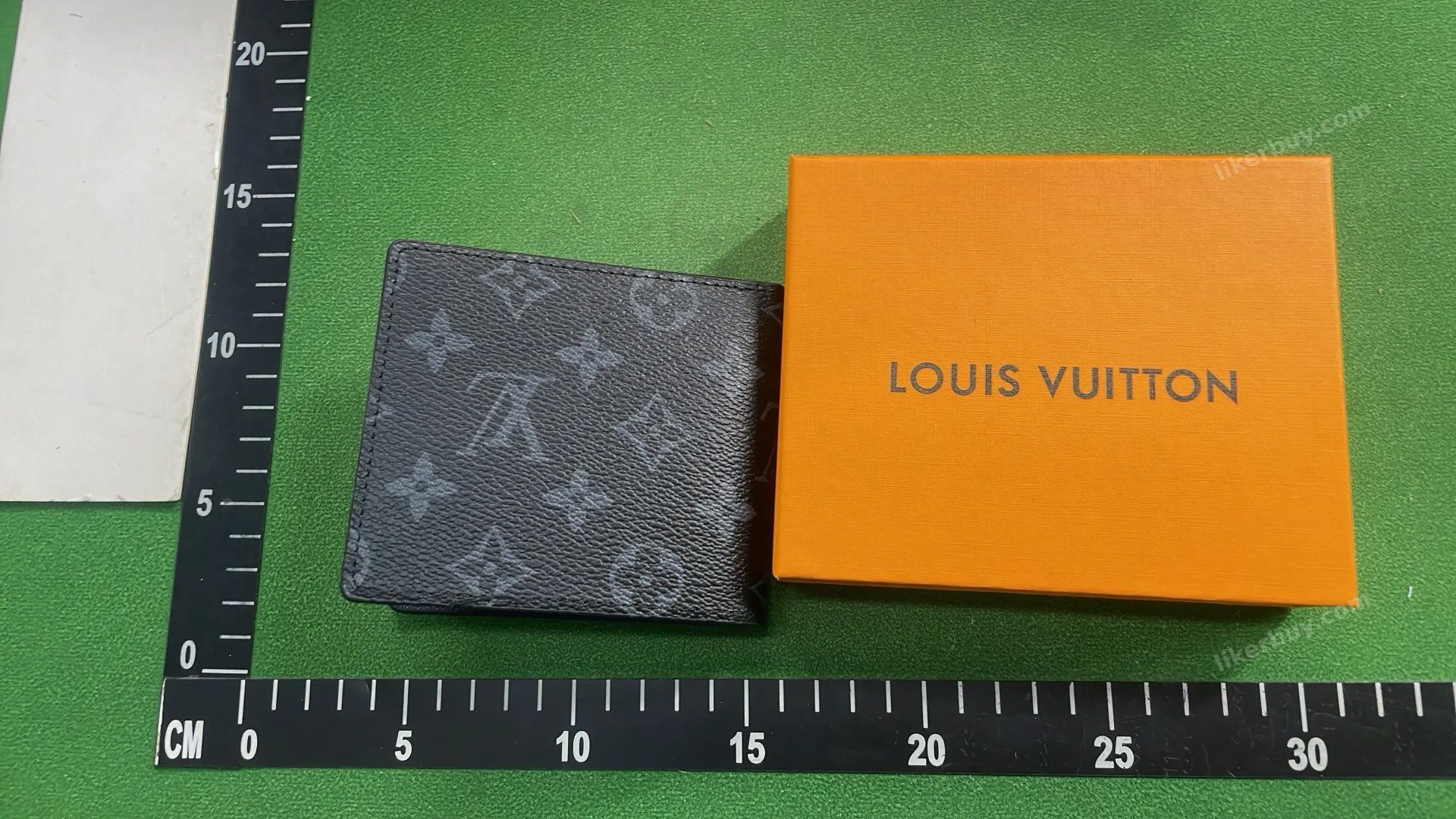 LV Wallet product reference 4