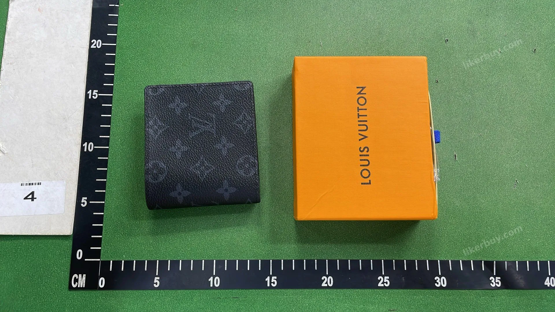 LV Wallet product reference 1