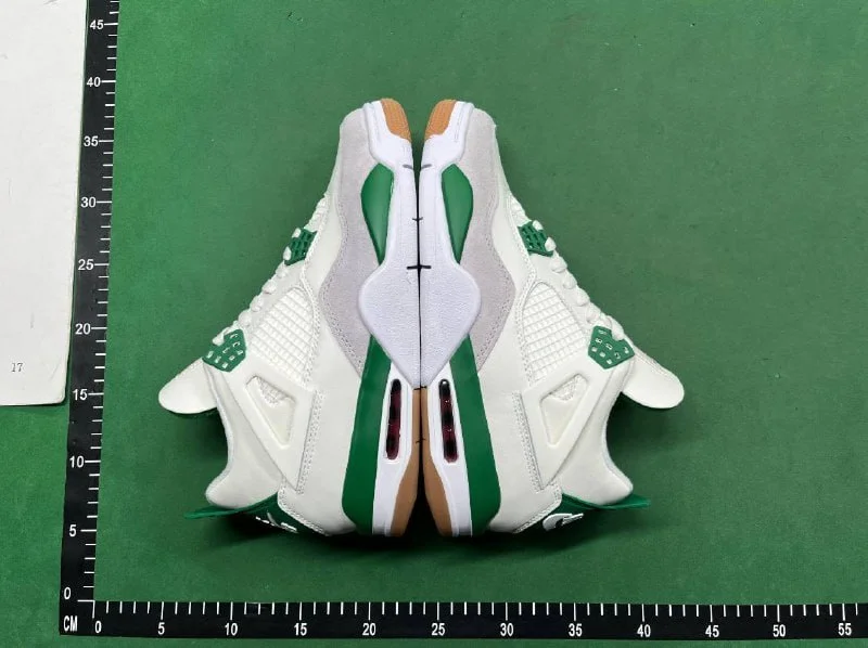 Air Jordan 4 (26 CP) QC photo