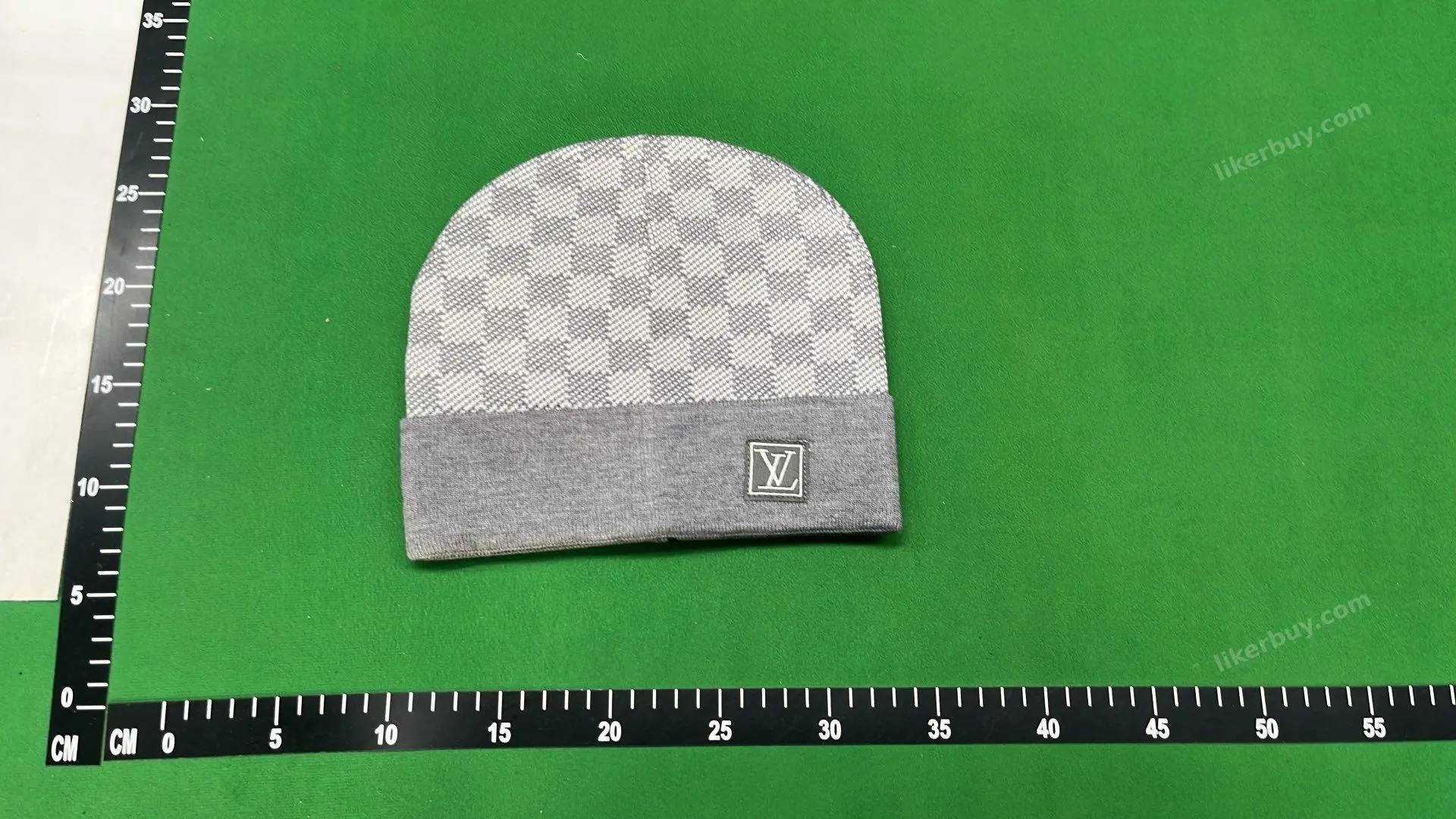 LV Beanie product reference 9