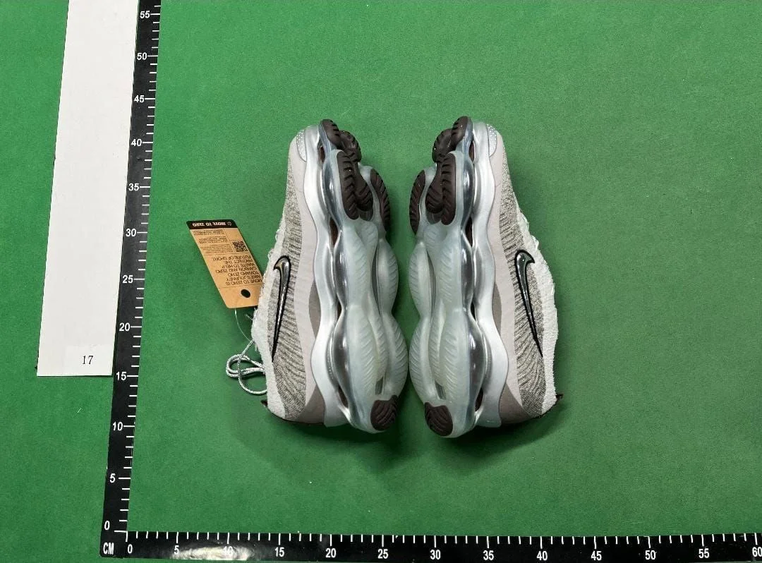 nike AIRMAX SCORPION QC photo