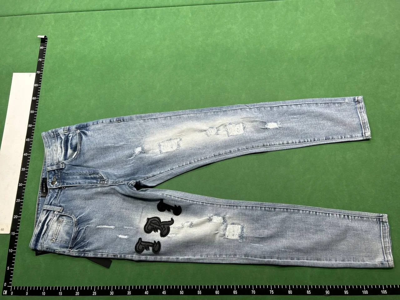 Ami Indigo Jeans QC photo