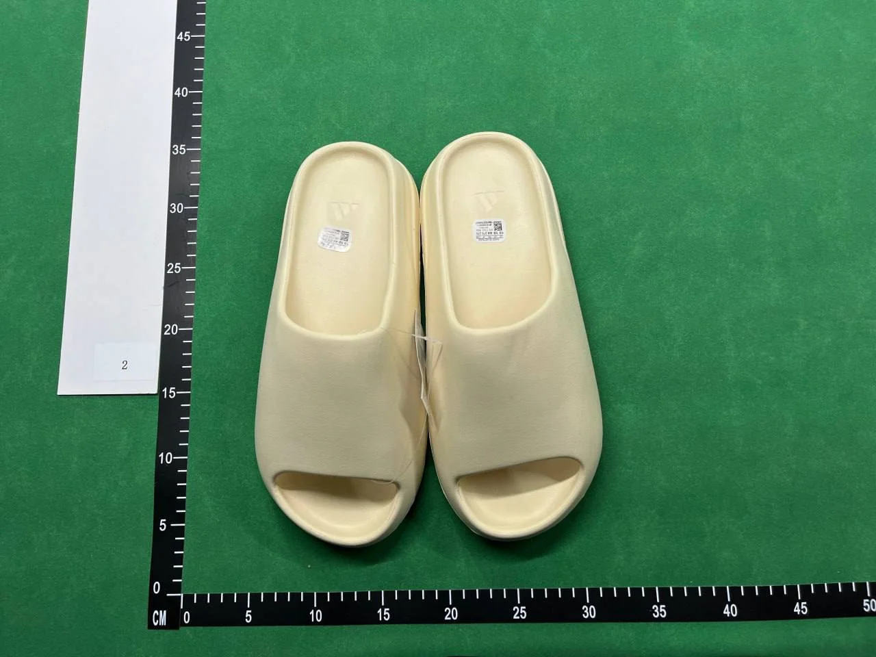 adidas Yeezy Slide QC photo