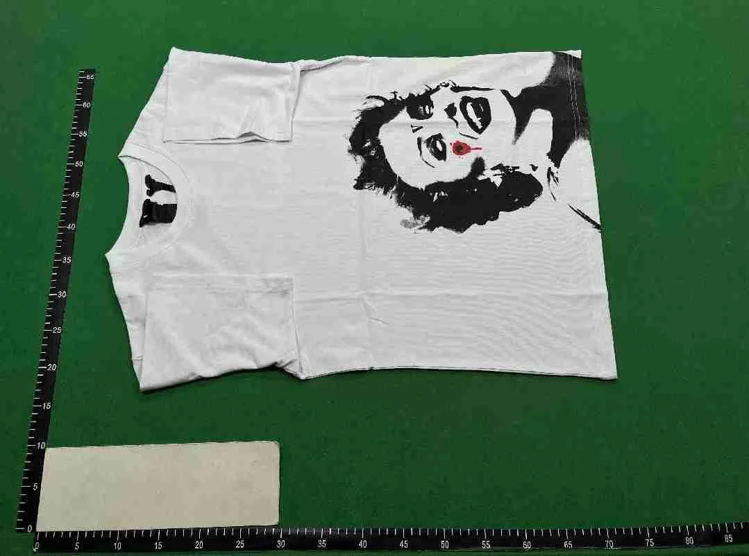 Vlone tee (40 CP) QC photo