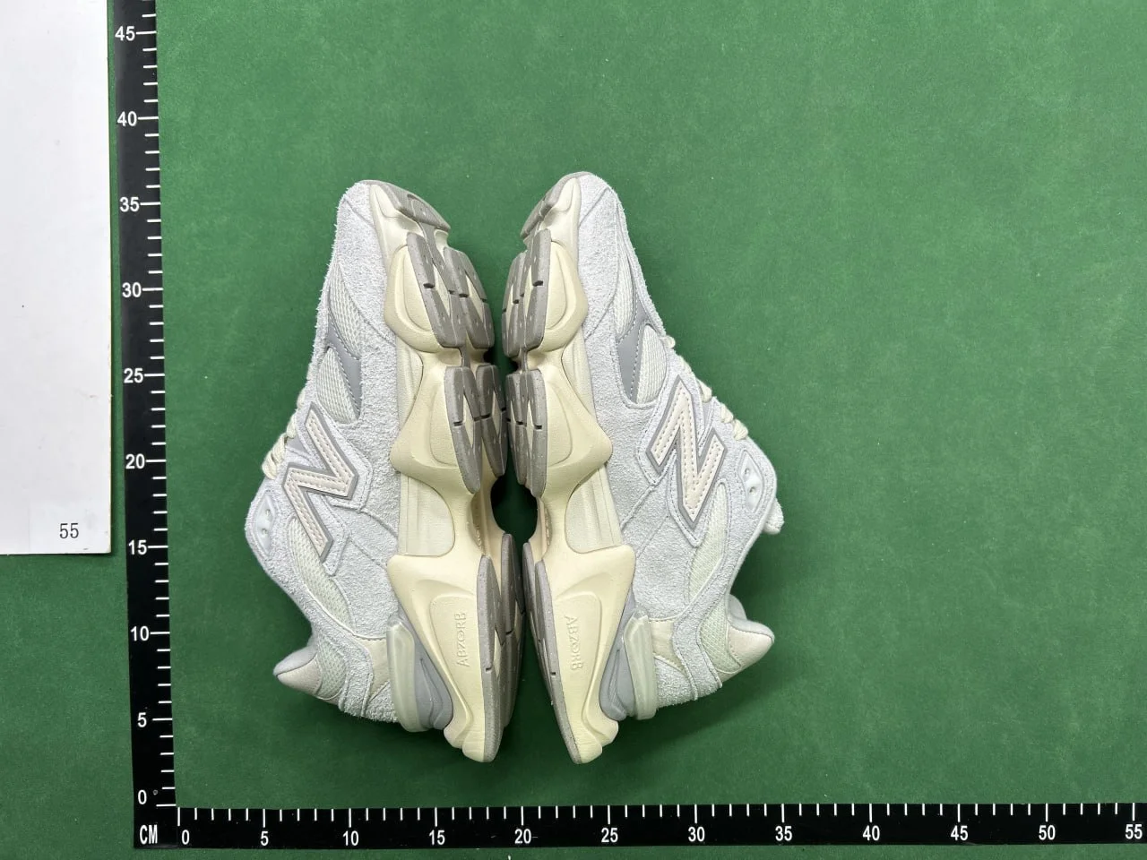 New Balance 9060 QC photo