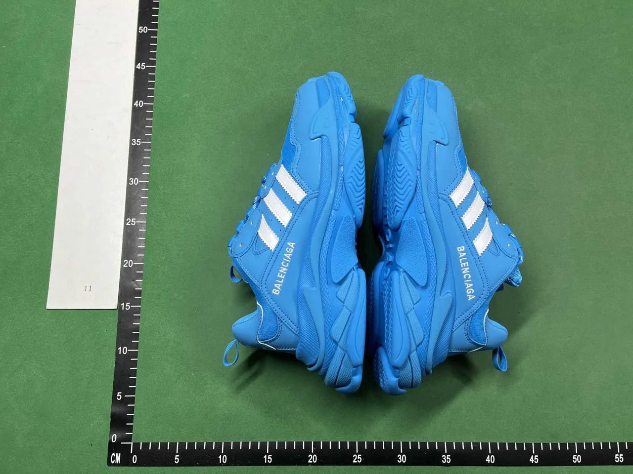 adidas balenciaga triple s QC photo