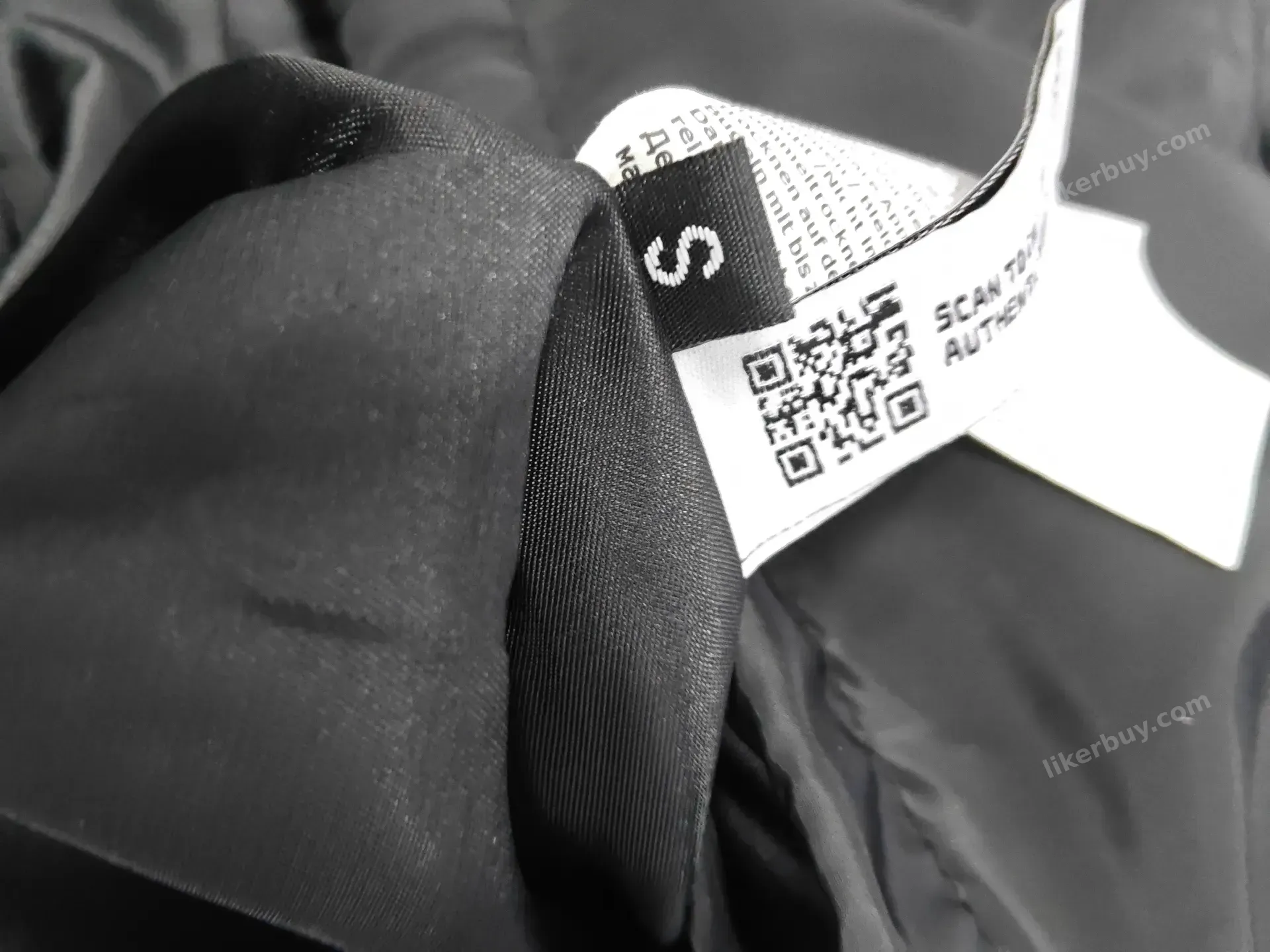 CP Company hoodie/ jacket/ down jacket product reference 9