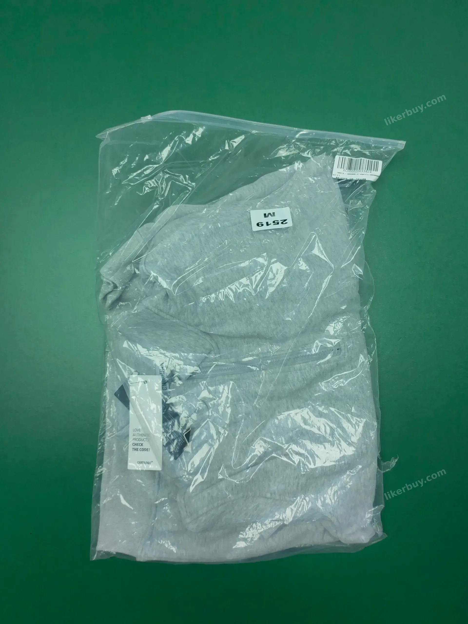 CP Company hoodie/ jacket/ down jacket product reference 4