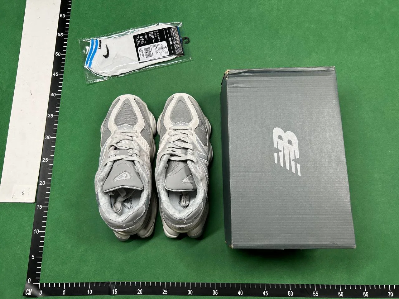 NEW BALANCE 9060 QC photo