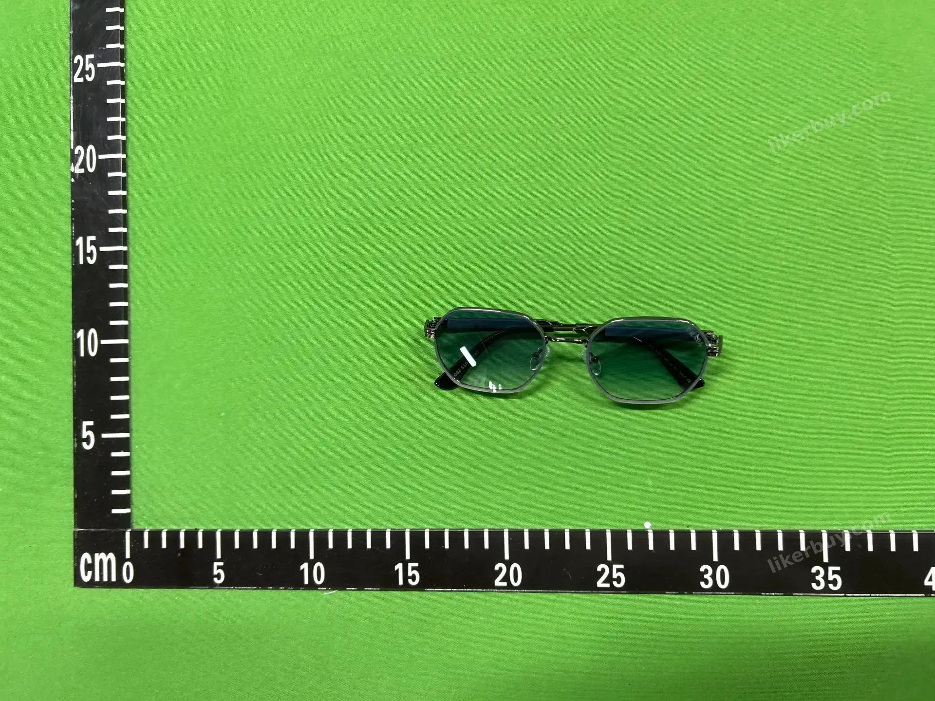 Louis Vuitton Gucci Burberry Prada sunglasses product reference 1