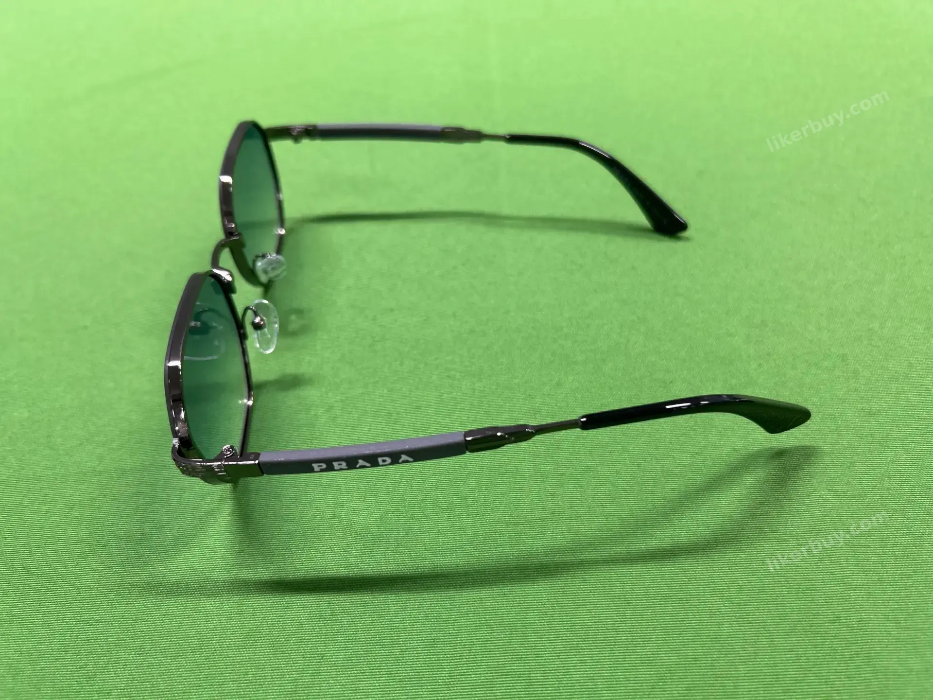 Louis Vuitton Gucci Burberry Prada sunglasses product reference 3