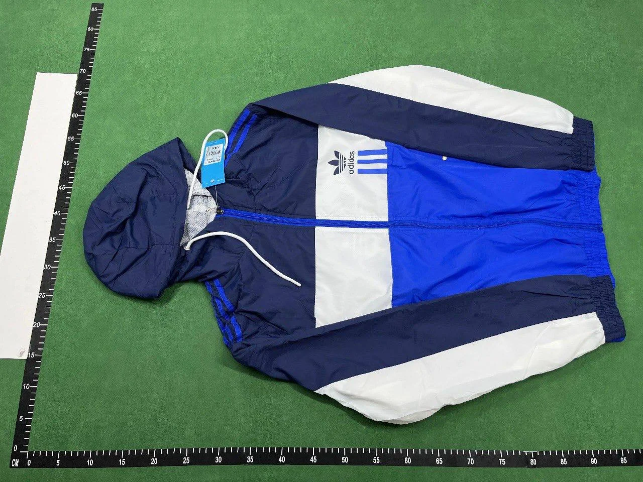 Adidas Sportswear QC photo