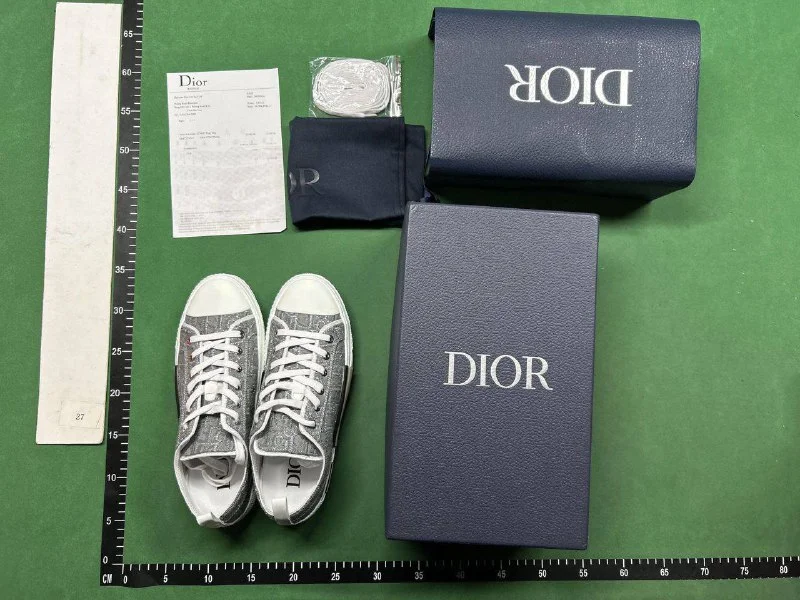 Dior B23 QC photo