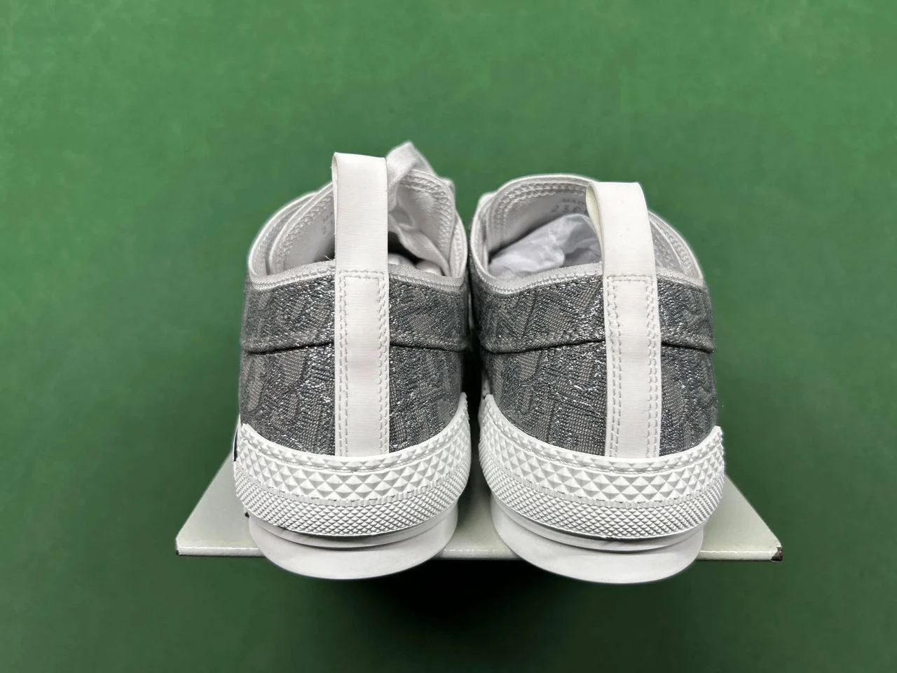 Dior B23 QC photo