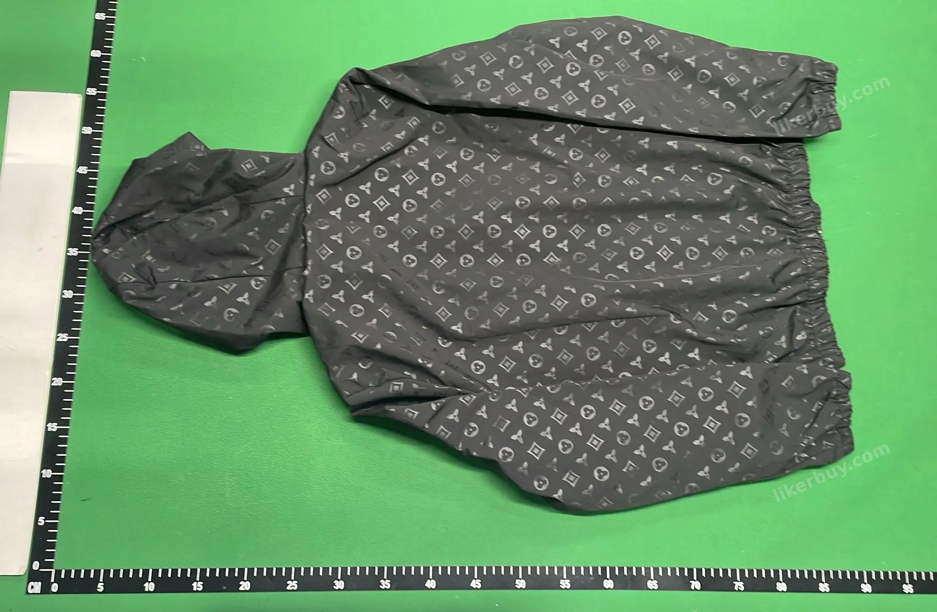 LOUIS VUITTON WINDBREAKER product reference 2