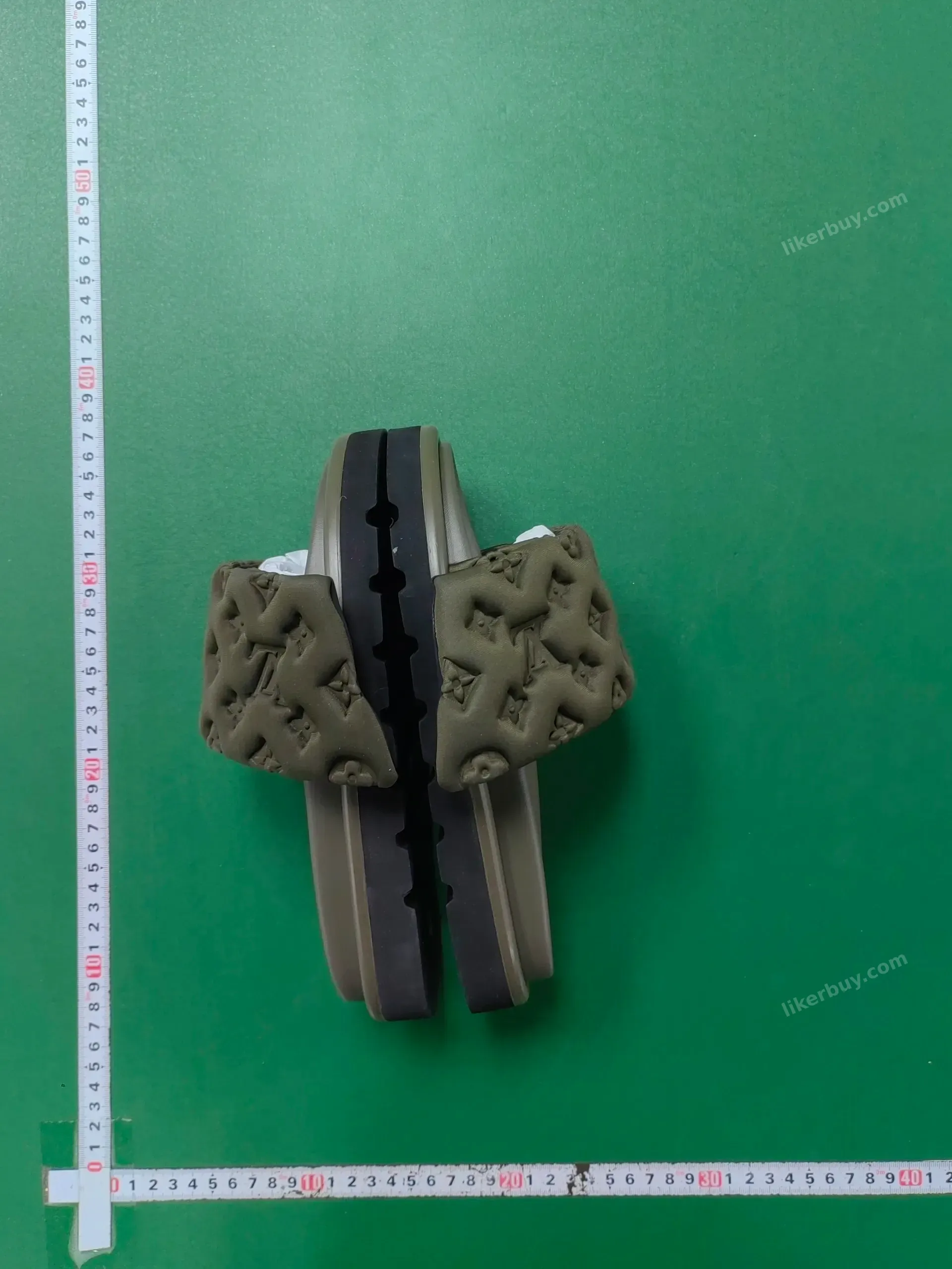 Louis Vuitton slippers product reference 2