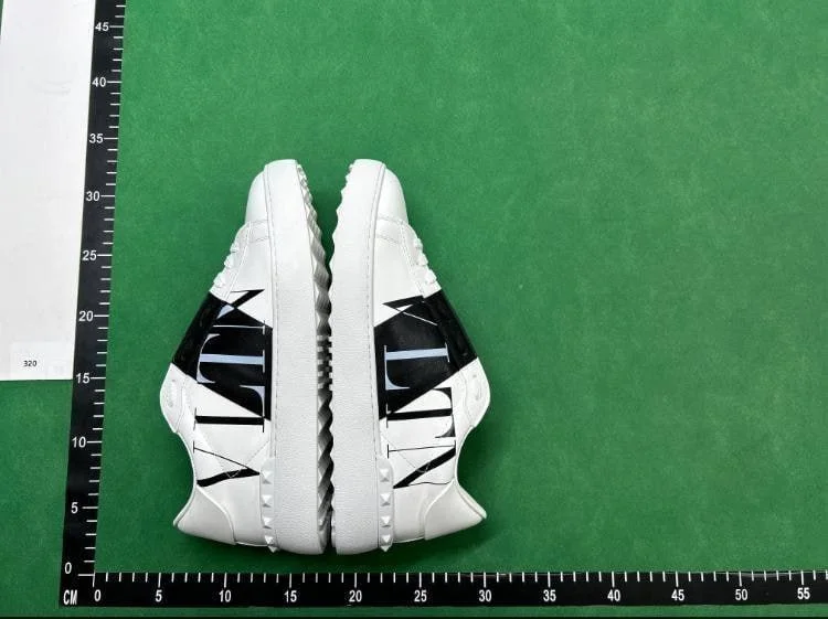 Valentino Shoes (31 CP) QC photo