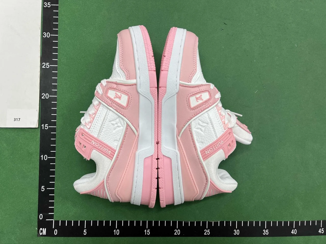 Louis Vuitton trainer QC photo