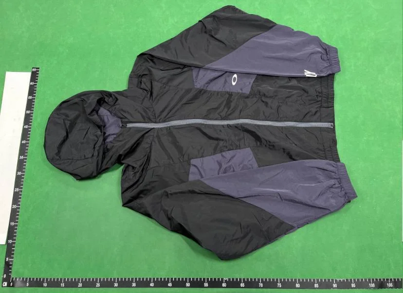 Oakley Rain Jacket QC photo