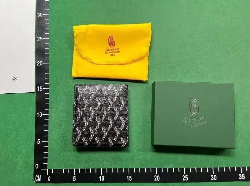 Goyard card holder QC photo