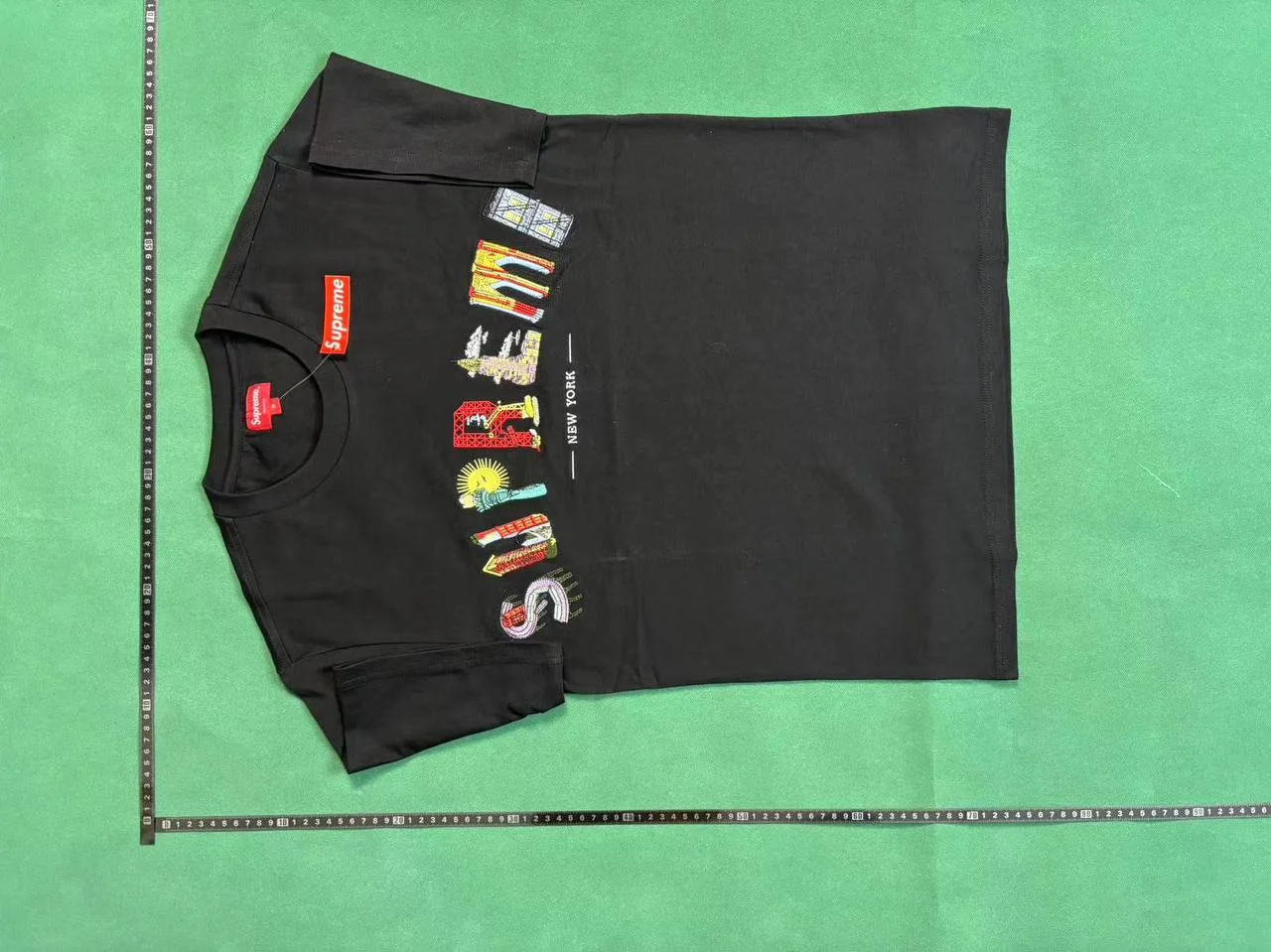 Supreme T-shirts QC photo