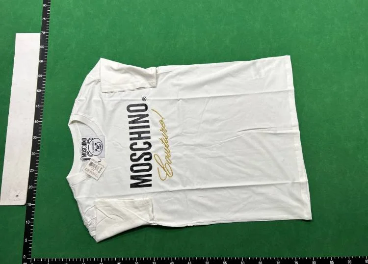 Moschino T-shirt Tee (40 Styles) QC photo