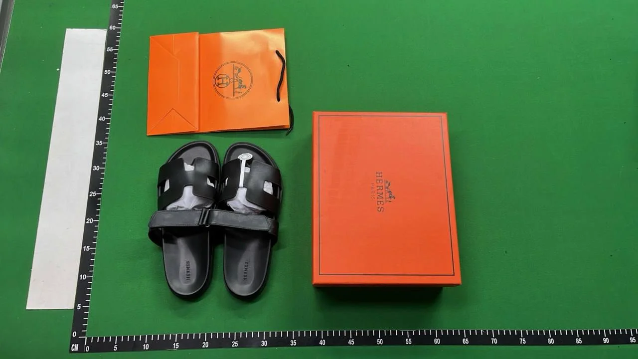 Hermes slippers QC photo