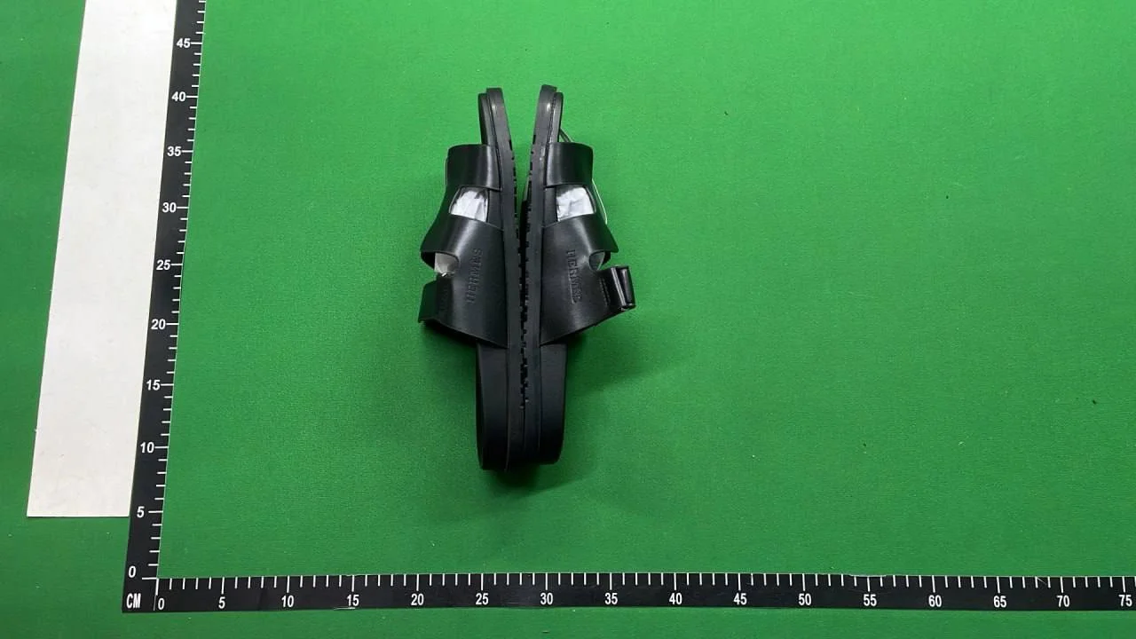 Hermes slippers QC photo